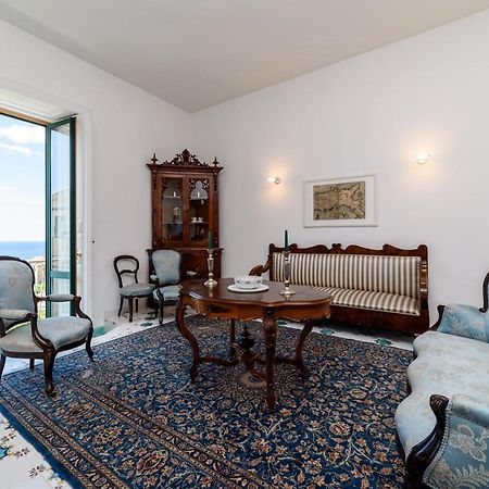 Amalfi Coast Family Luxury Suite Vietri Exteriör bild