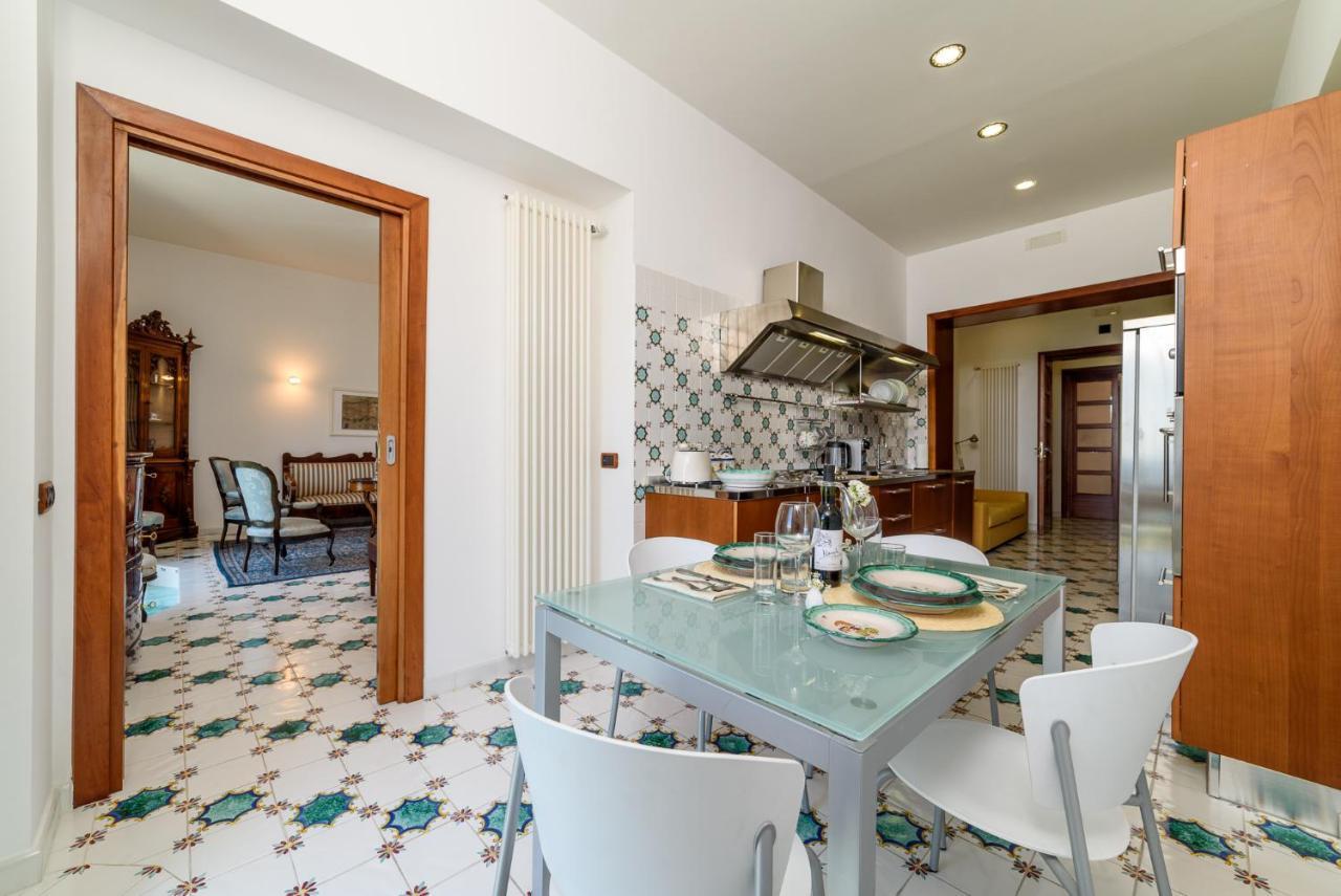 Amalfi Coast Family Luxury Suite Vietri Exteriör bild