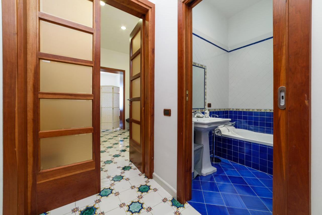 Amalfi Coast Family Luxury Suite Vietri Exteriör bild