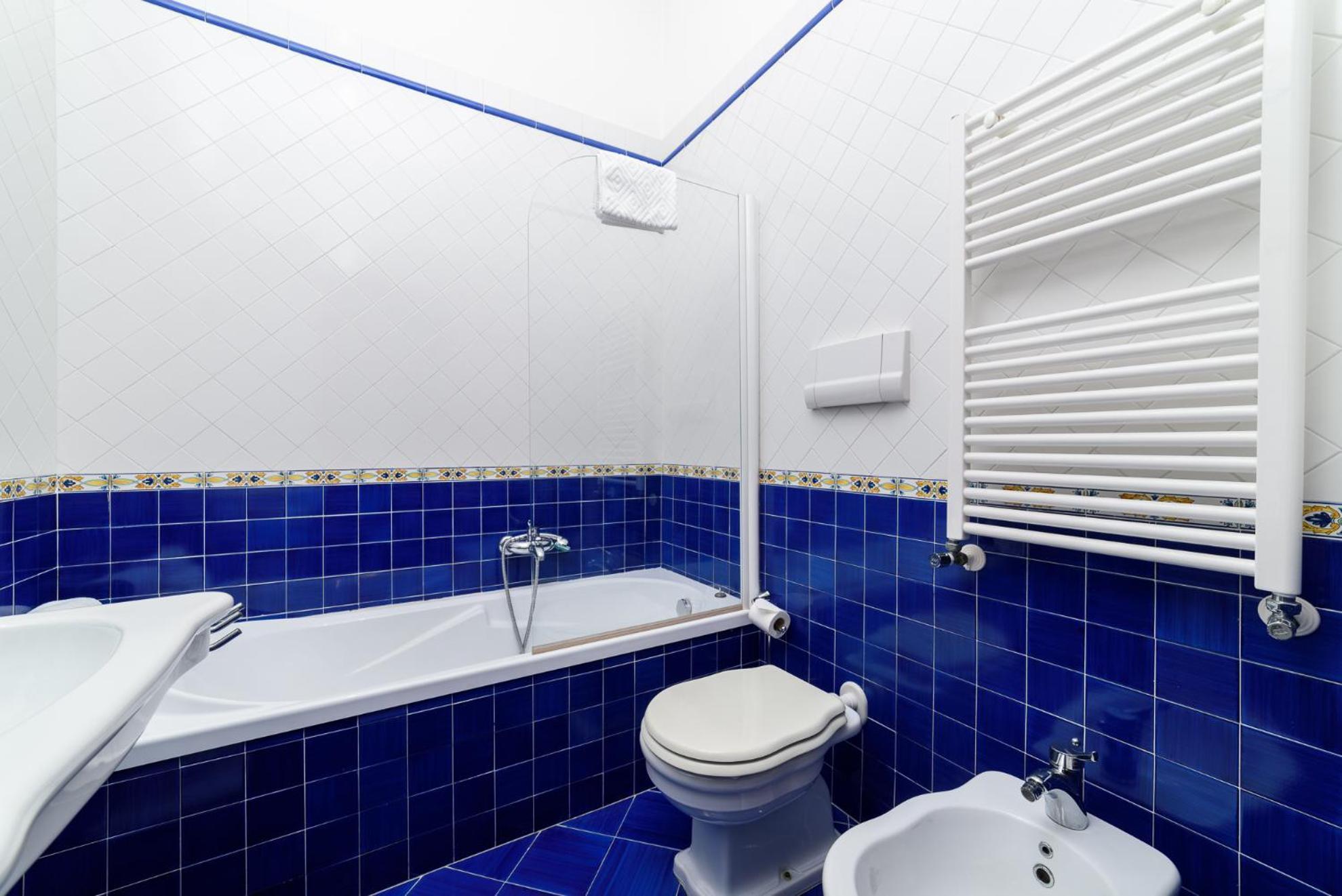 Amalfi Coast Family Luxury Suite Vietri Exteriör bild