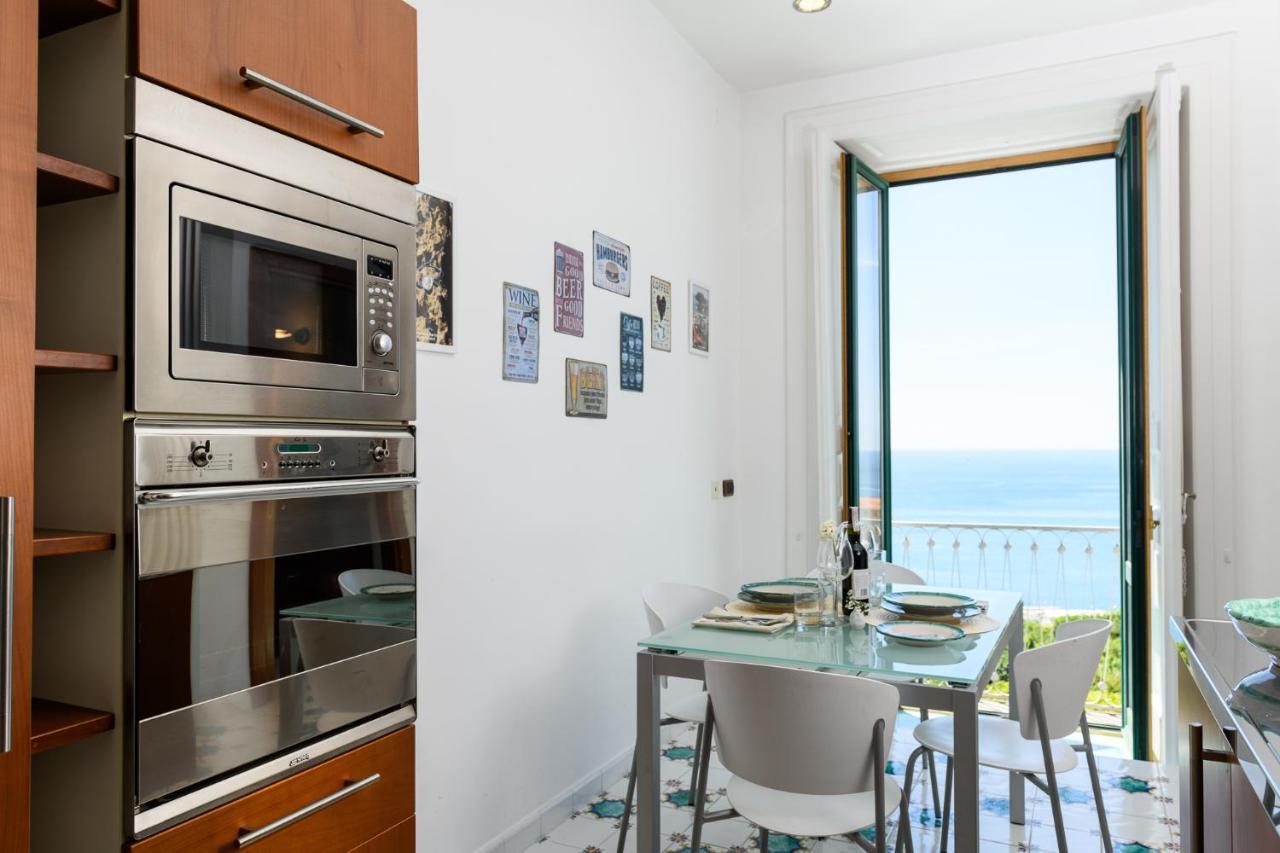 Amalfi Coast Family Luxury Suite Vietri Exteriör bild